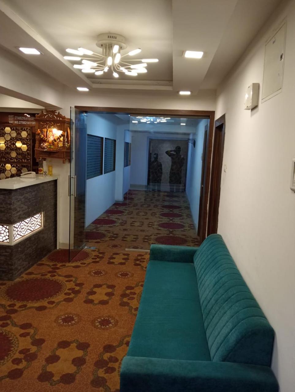 Arsh Executive Inn Dive Exterior photo